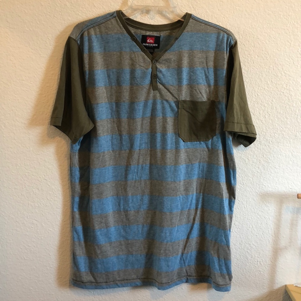 Men’s quicksilver t shirt